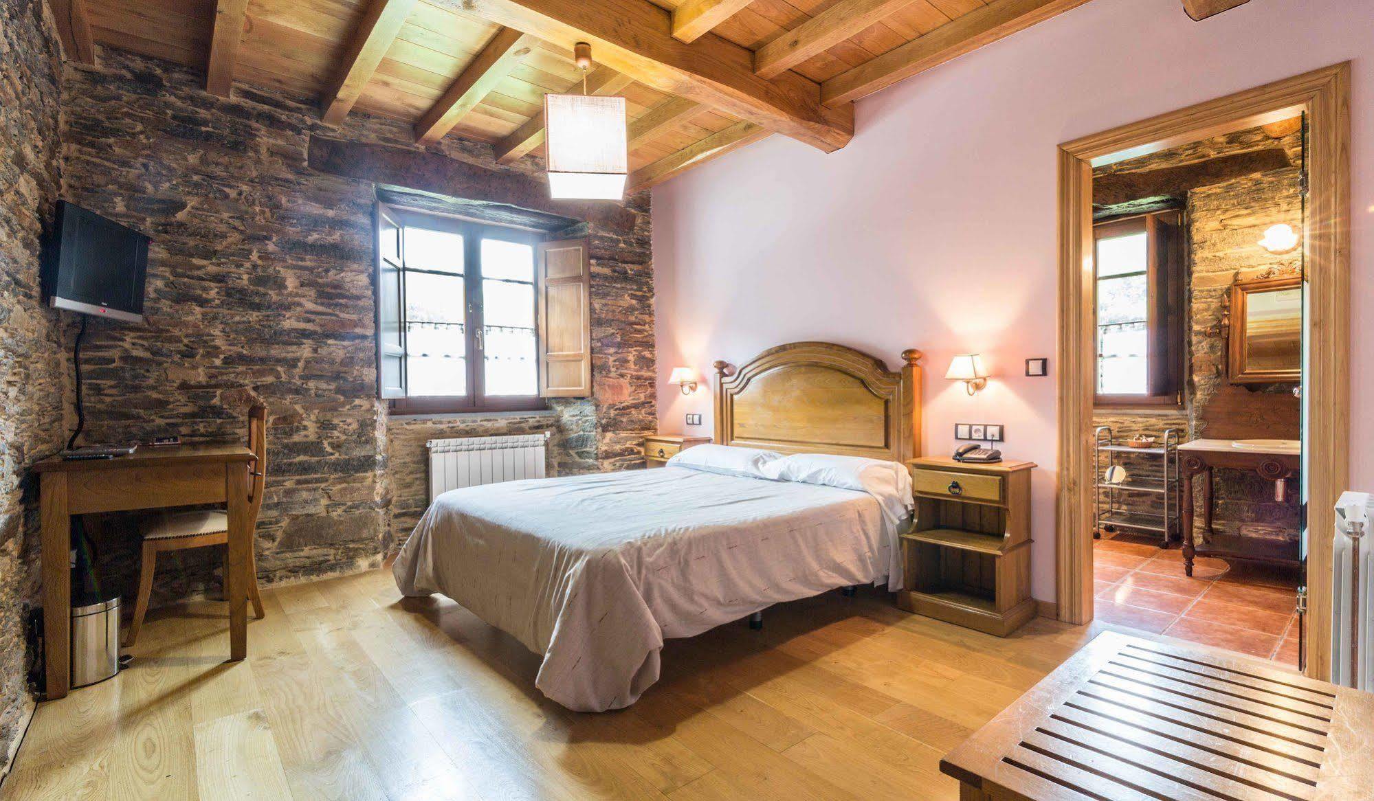 O Bizarro Country house
